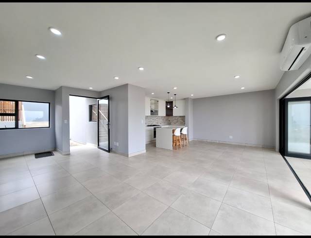 2 BEDROOM TOWNHOUSE FOR SALE IN SHAKAS ROCK